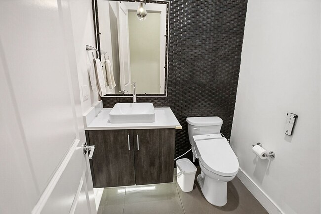 Building Photo - Single Story Pool Home In Reverence Guard Gated Community