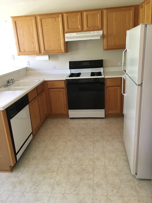 Building Photo - Dog Friendly in 55+ Community