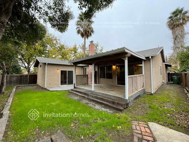 Building Photo - 2875 Georgia Dr