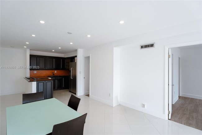 Building Photo - 3716 NE 168th St