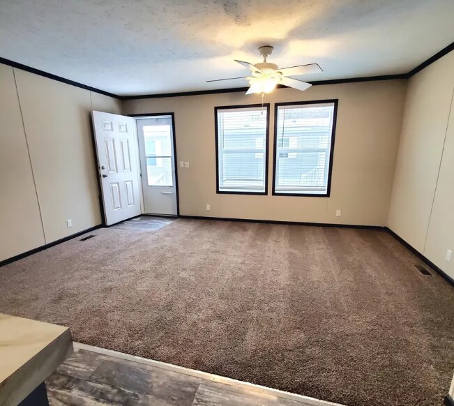 Building Photo - 9359 Starboard Dr