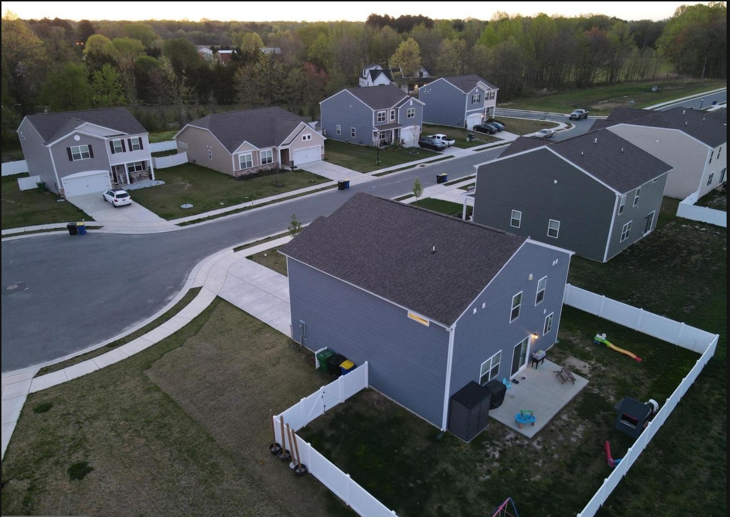 Building Photo - 55 Pinyon Ct