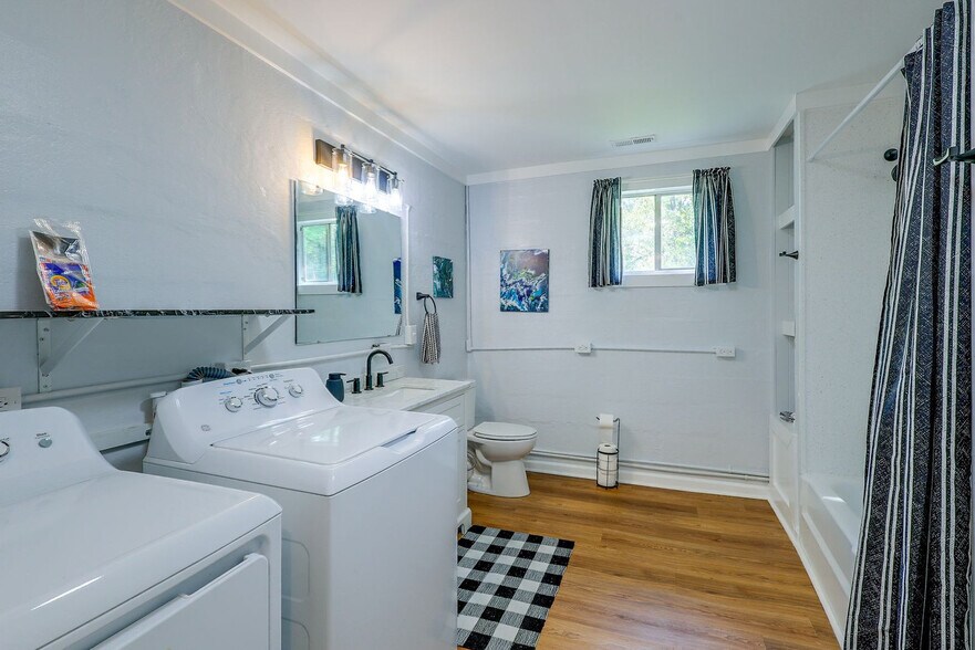 Building Photo - 369 Tanglewood Acres Dr