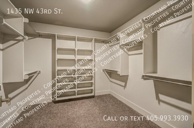 Building Photo - 1435 NW 43rd St