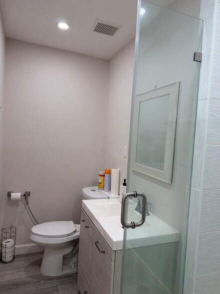 Building Photo - 8261 SW 128th St