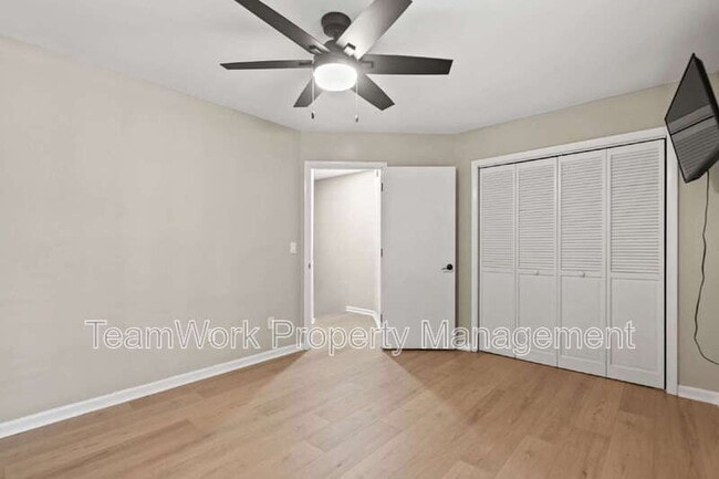 Building Photo - 1163 Monaco Dr