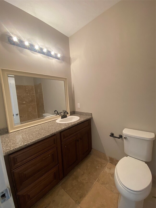 Building Photo - 307 Covecrest Dr
