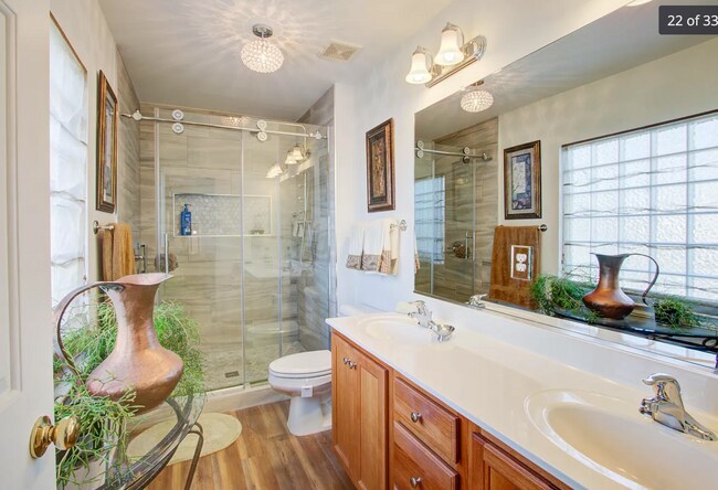 Building Photo - 119 Spindle Way