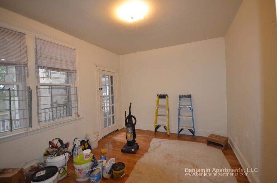 Building Photo - 1634 Commonwealth Ave