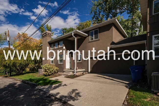 Primary Photo - 1147 E Garfield Ave