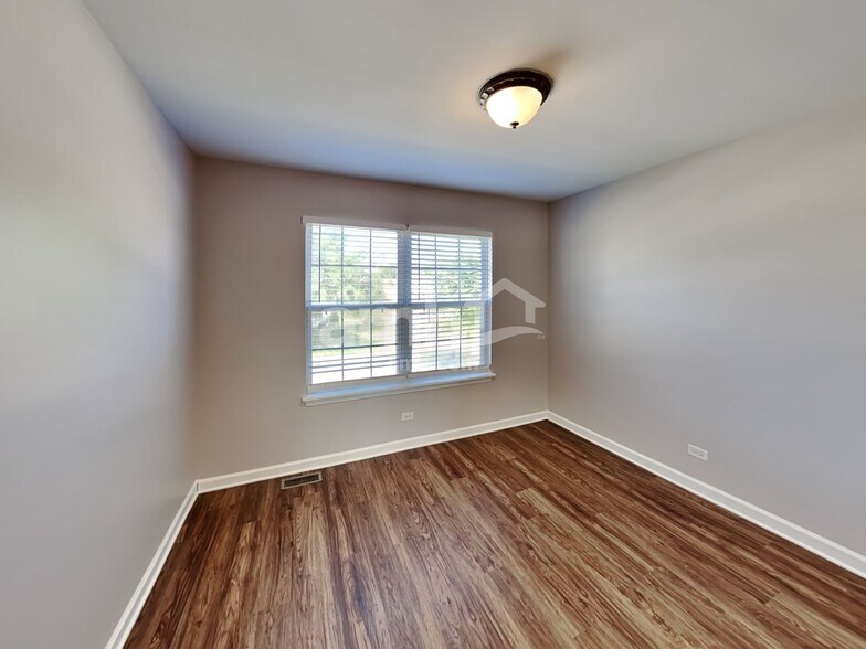 Building Photo - 214 Turnbridge Dr