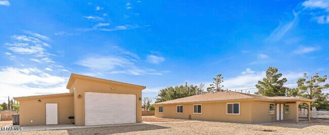 Building Photo - 3580 Black Bear Ln