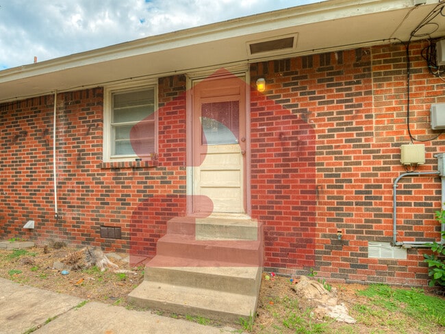 Building Photo - 2208 Churchill Way
