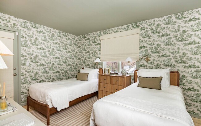 Building Photo - 97 Swamp Rd