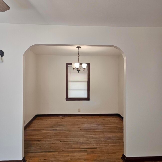 Building Photo - 287 Myrtle St