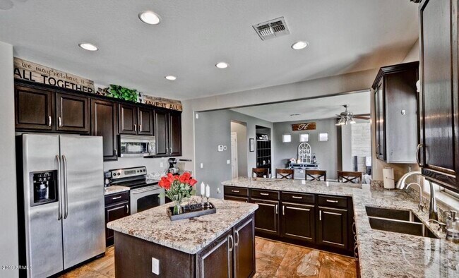 Primary Photo - 16183 W Crenshaw Dr
