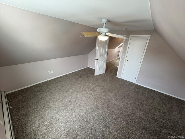 Building Photo - 427 Raft Ave