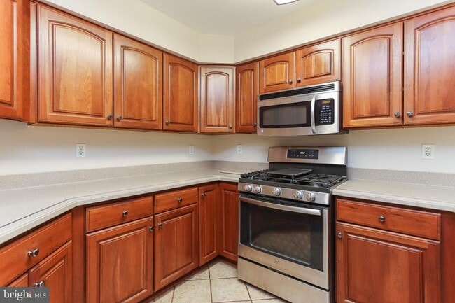 Building Photo - 4720 Ilchester Rd