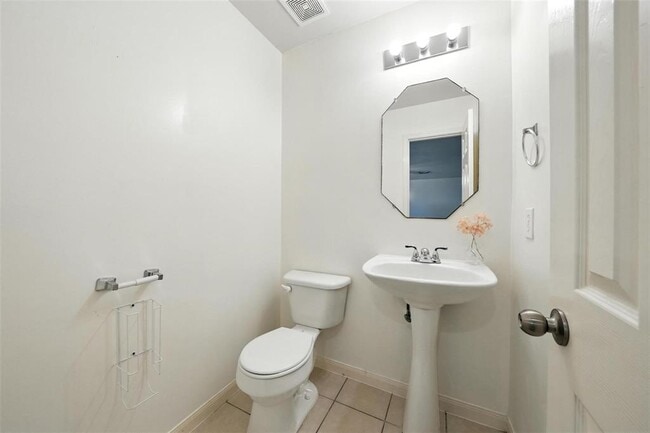 Building Photo - 3114 Holly Ranch Dr