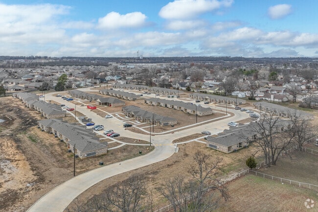 Entrance - Woodland Commons