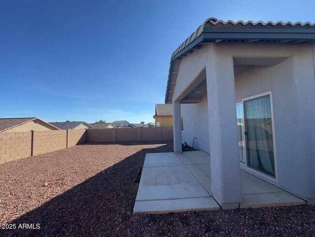 Building Photo - 3828 Big Bend St