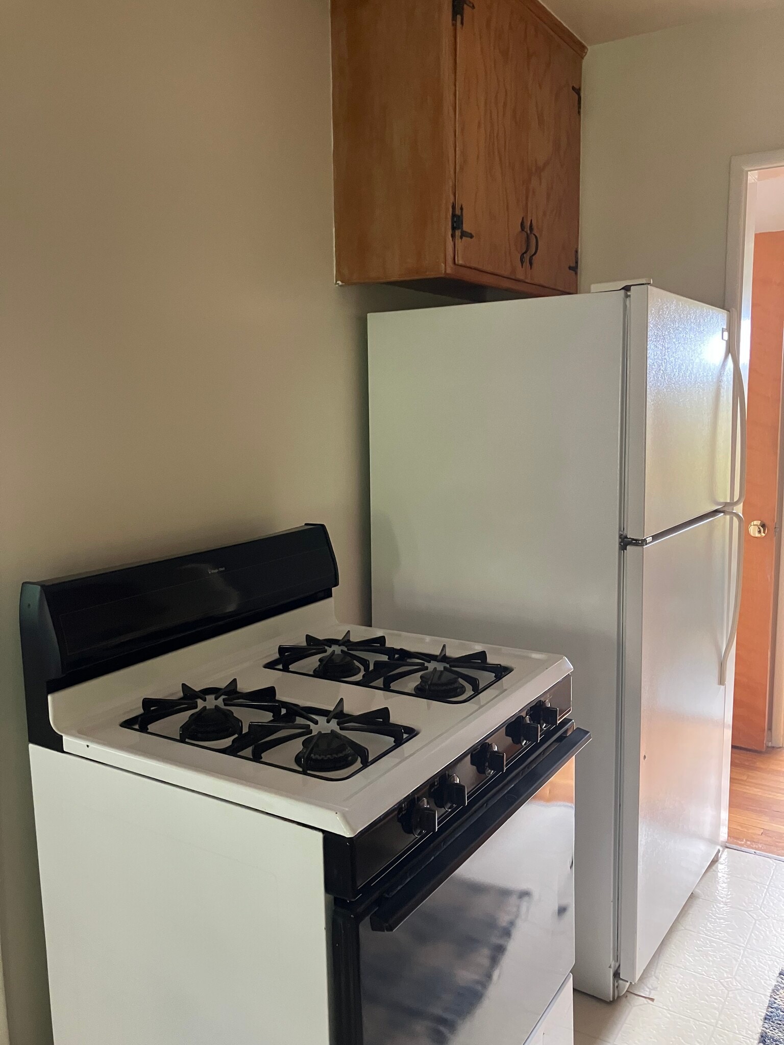 Building Photo - 834 12th St