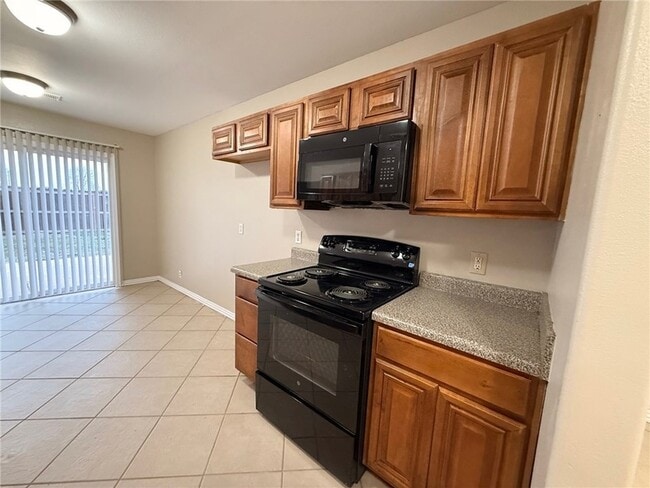 Building Photo - 3108 S G St