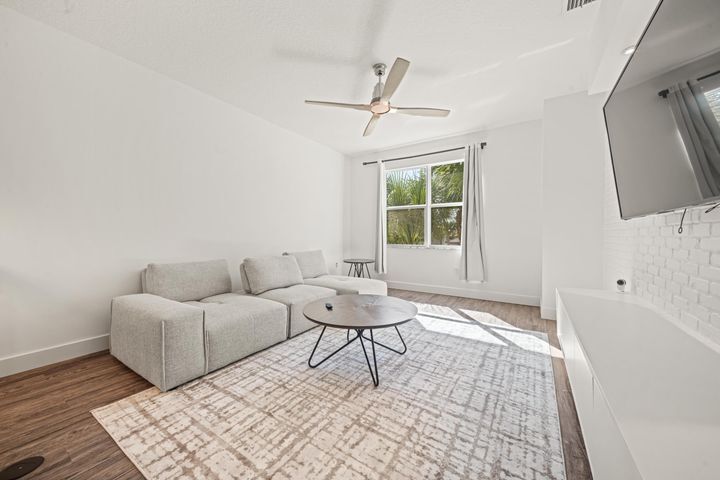 Building Photo - 9841 Salty Bay Dr