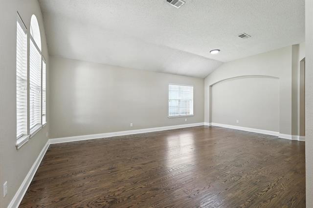 Building Photo - 2502 Blue Holly Dr