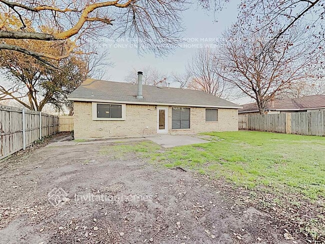 Building Photo - 1213 Colony St