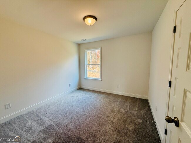 Building Photo - 7267 Millbrae Walk