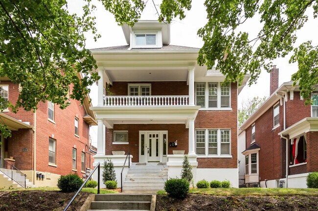 Building Photo - Eastern Parkway