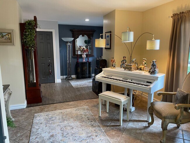 Building Photo - Custom Ranch in Shelby Township, 3 or 4 Be...