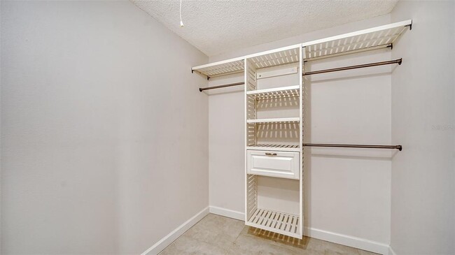 Building Photo - 6467 Carrington Cir