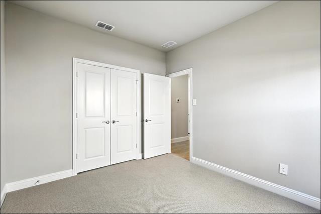 Building Photo - 513 Willet Dr