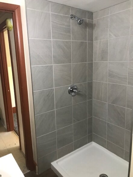bathroom shower - 250 Garfield Ave