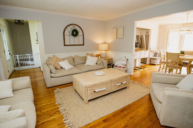 Building Photo - 4569 Hickory Forest Dr NW