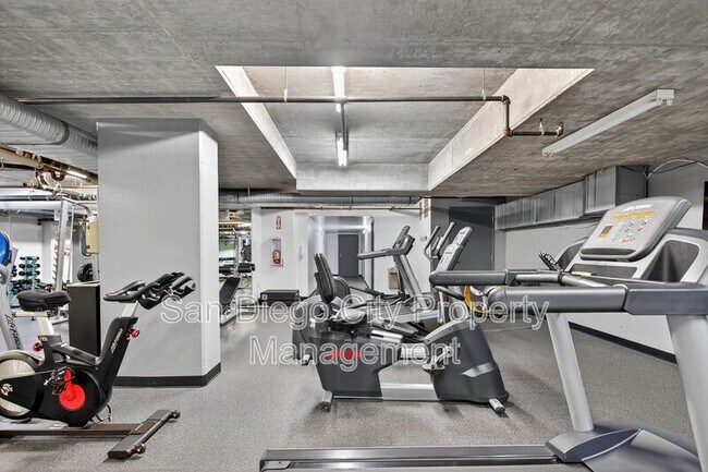 Building Photo - 1150 J St