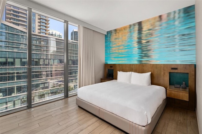 Building Photo - 788 Brickell Plaza