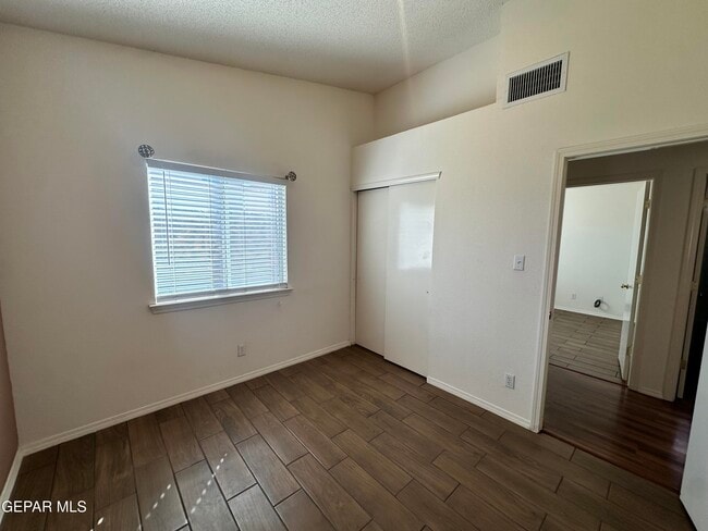 Building Photo - 12372 Tierra Canada Dr