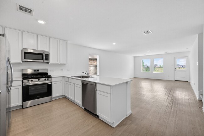 Building Photo - 27703 Seascape Vlg Dr