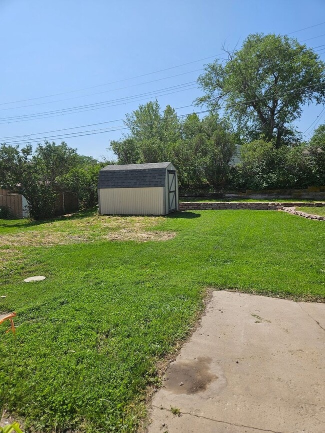 Building Photo - 3 BED | 1 BATH | SINGLE-LEVEL HOME | ROBBI...