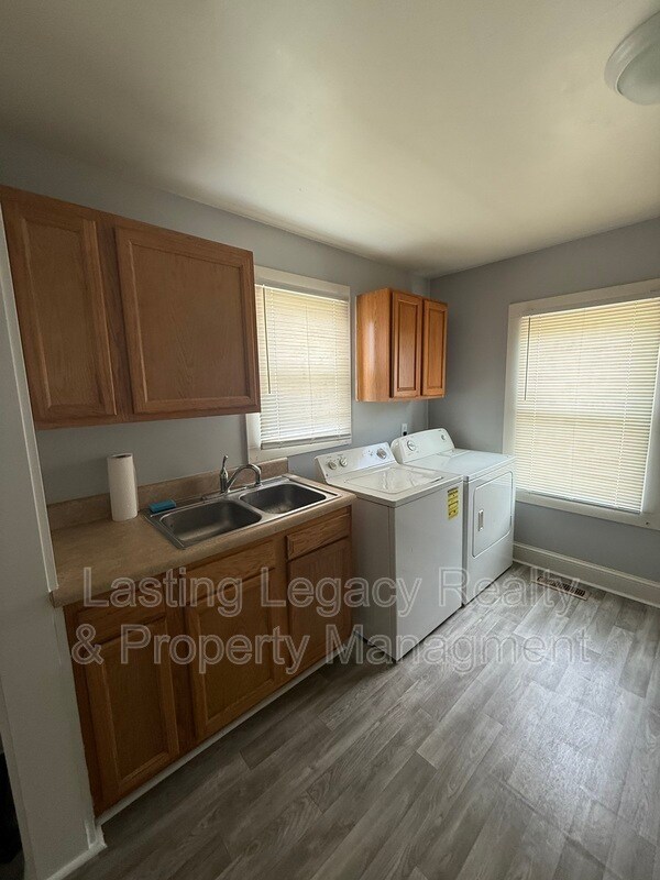 Building Photo - 4620 Miller Rd