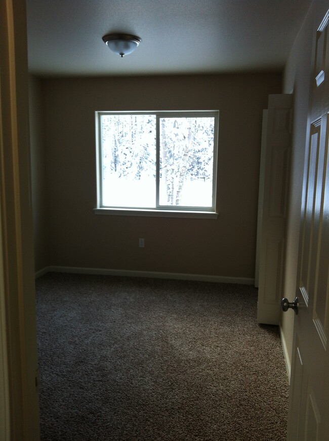 Building Photo - 2341 W Eagles Nest Cir