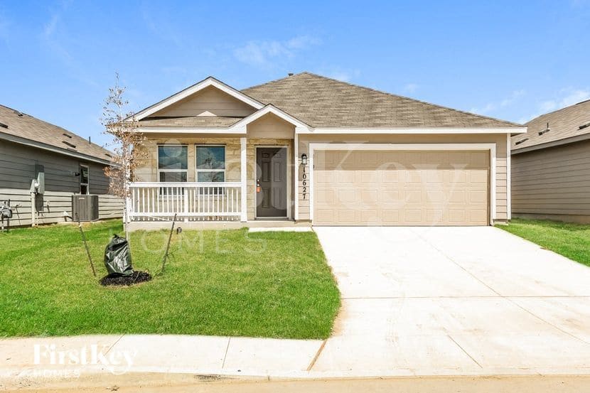 Building Photo - 10627 Erinita Way