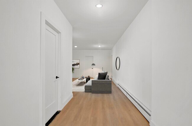 Building Photo - 206 Bloomfield St