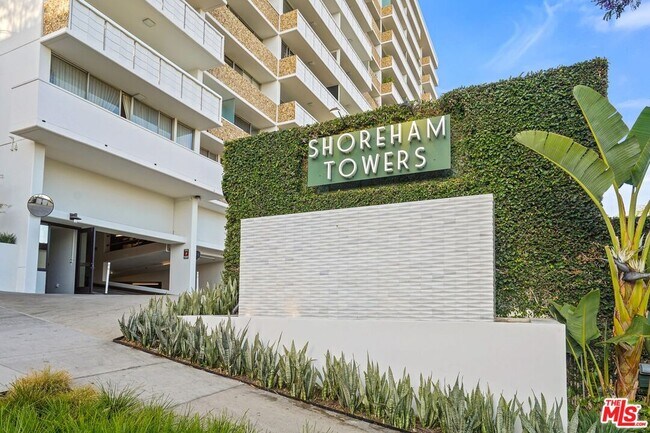 Building Photo - 8787 Shoreham Dr