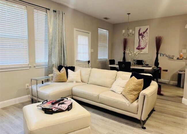 Building Photo - 3135 Atherton Canyon Ln