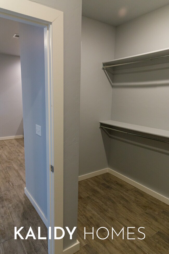 Building Photo - 306 Kirks Holw