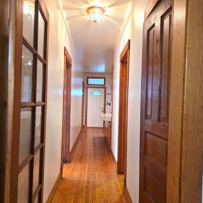 Building Photo - 3331 W Pierce Ave